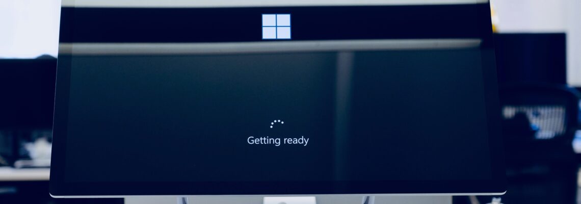 microsoft computer with getting ready update message on black screen